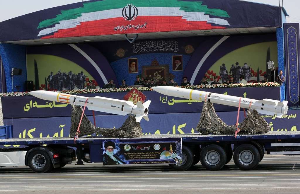 指责伊朗是“恐怖国家”？美国坚持继续制裁，伊朗全球通缉特朗普