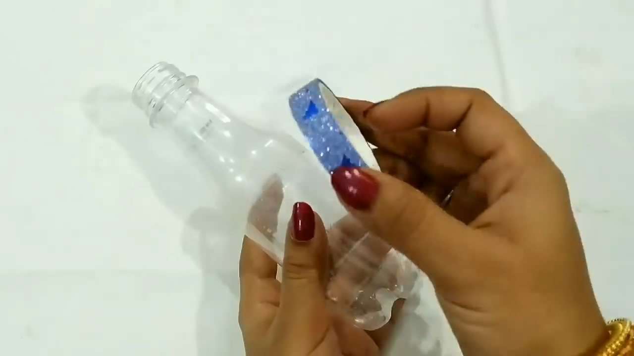手工小课堂，带你学习如何用塑料瓶制作七彩灯笼挂饰（图解）
