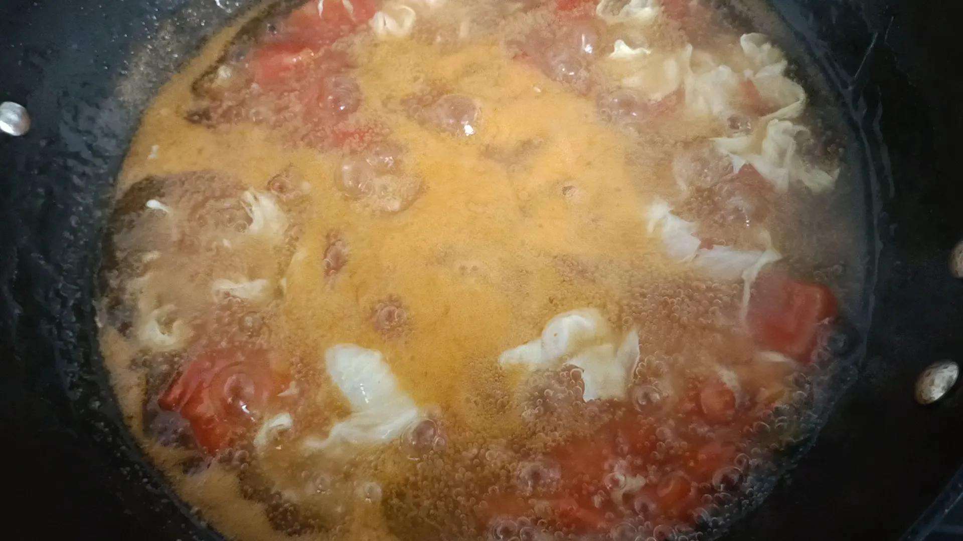 紫菜西红柿鸡蛋汤，掌握做法诀窍，酸爽可口，营养美味又补钙